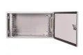 Szafa wisząca rack 19 6Ux600x600 IP54 Ściany boczne pełne Drzwi pełne Zewnętrzna RAL 7035 szara SWK19-6U-60-DP-Z przednie drzwi otwarte.webp