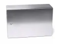 Obudowa-hermetyczna-IP65-skrzynka-elektryczna-nierdzewna-RH-321-SS-przod-szafki.webp