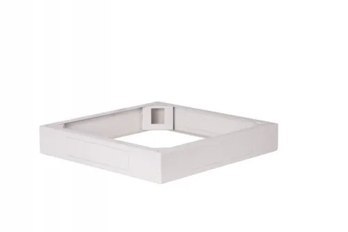 Cokół do szaf rack 19 cali o wymiarach 80 cm na 60 cm, wysokość 10 cm.