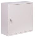 Metalowa obudowa przemysłowa NR 553 o rozmiarach 50 cm na 50 cm i głębokości 30 cm. Skrzynki sterownicze zamykane na zamek, wyposażone w metalową płytę montażową.